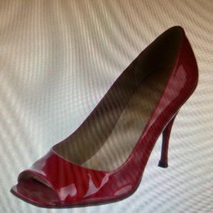 Stuart Weitzman Red Patent Leather Peep Toe Pumps Size 9 - Runs Small